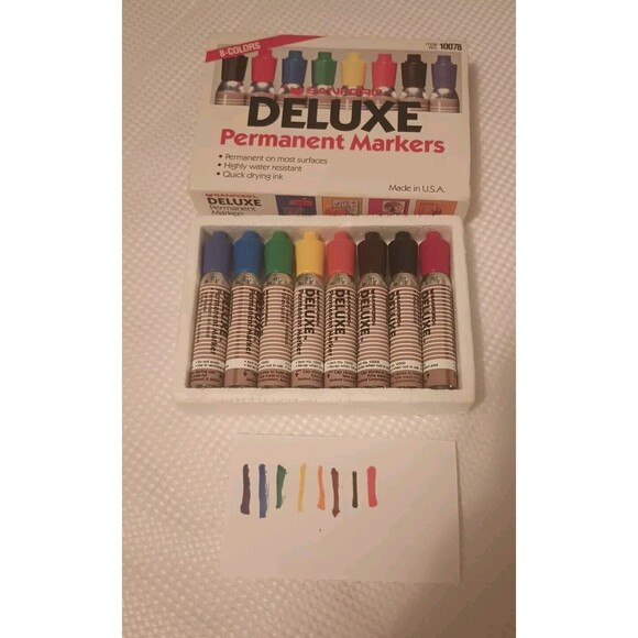 Vintage Sanford Deluxe Felt Tip Smelly Stinky Markers 8 Colors Box Set - Picture 1 of 3
